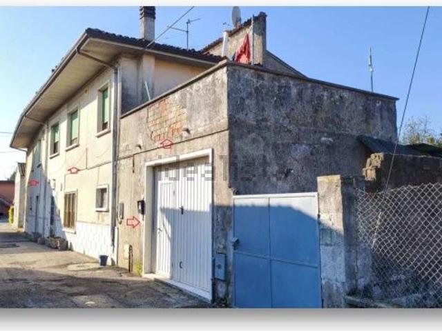 Villa in vendita di 173 m² in Via Risorgimento, 2