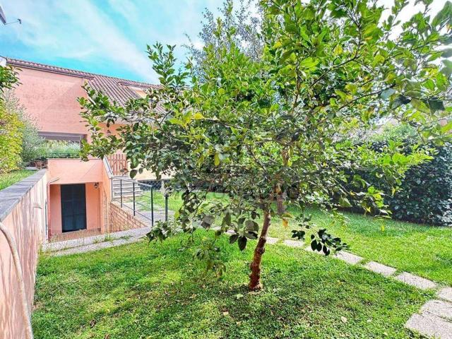 Villa in vendita di 177 m² in Via della Poiana