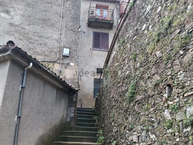 Villa in vendita di 100 m² in Via F. Sprovieri, 26