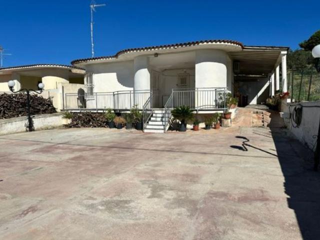 Villa in vendita di 101 m² in Viale del Bosco Marino, 22