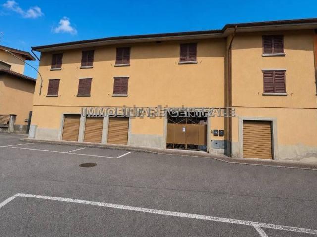 Villa in vendita di 1040 m² in Piazza Vittorio Veneto, 35
