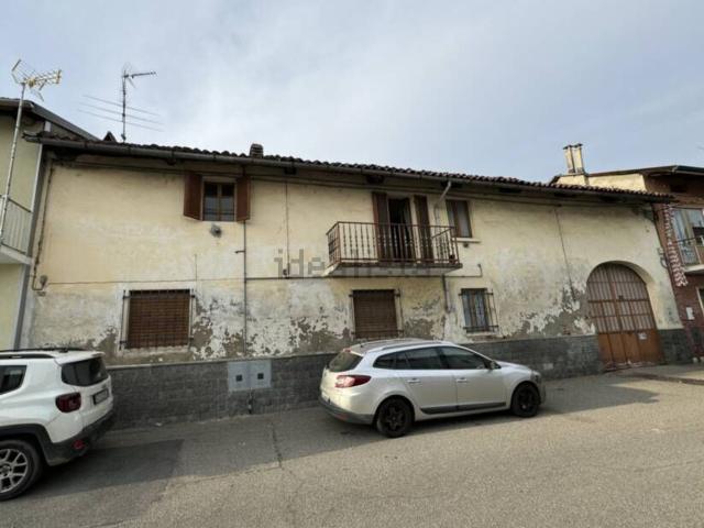 Villa in vendita di 112 m² in Via Tarachia Giordano, 11