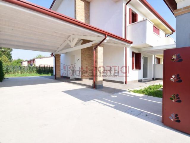 Villa in vendita di 115 m² in Via delle Saline