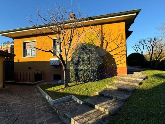 Villa in vendita di 120 m² in Via Galliano Giovanni