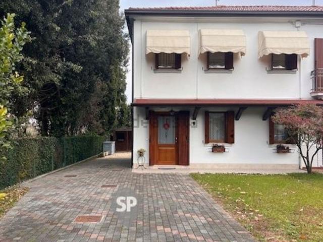 Villa in vendita di 120 m² in Via Ospedale Provinciale, 19