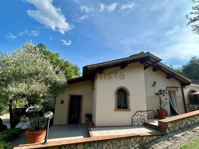 Villa in vendita di 121 m²