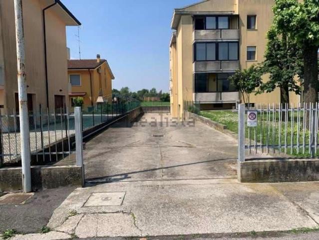 Villa in vendita di 127 m² in Via I Maggio, 32