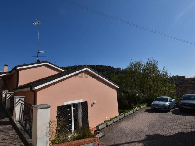 Villa in vendita di 246 m²