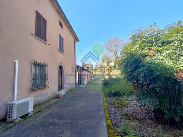 Villa in vendita di 250 m² in Via Torre Angiolini