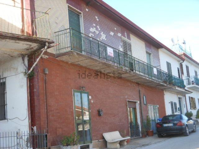 Villa in vendita di 260 m² in Via Comunale