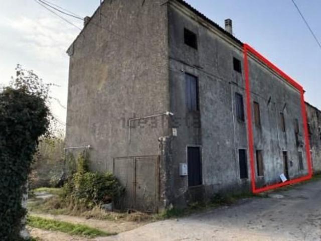 Villa in vendita di 267 m² in Via Villa Grandesso, 6