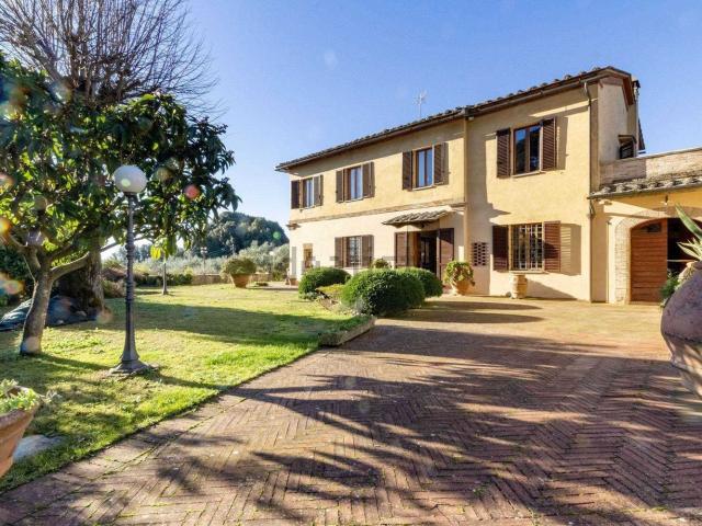 Villa in vendita di 275 m²