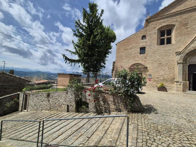 Villa in vendita di 289 m² in Via Vittorio Emanuele II&apos