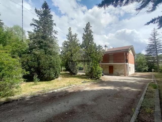Villa in vendita di 200 m² in Via Roma