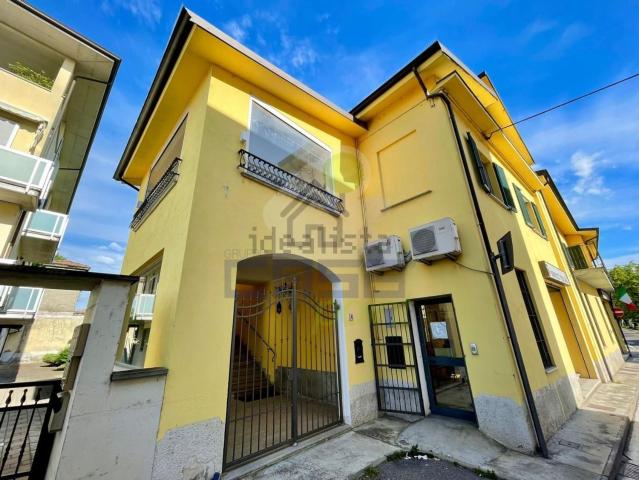 Villa in vendita di 200 m² in Via Silvio Pellico