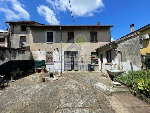 Villa in vendita di 204 m² in Via A. Carini