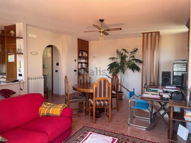Villa in vendita di 205 m² in Via Michele Capalbo, 33