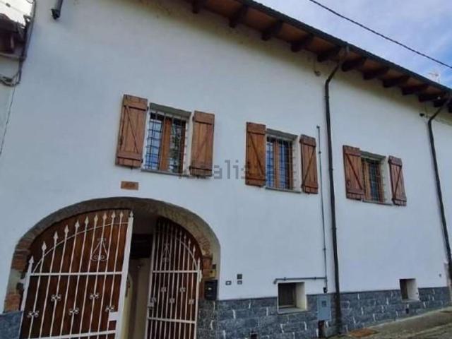 Villa in vendita di 217 m² in Frazione Pironda, 19