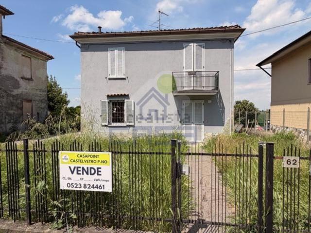 Villa in vendita di 214 m² in Via San Pietro in Corte Secca