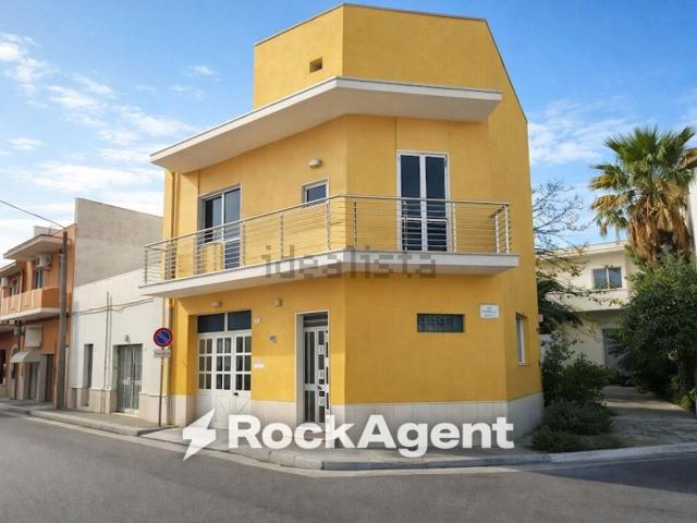 Villa in vendita di 216 m² in Via Vittorio Veneto, 97