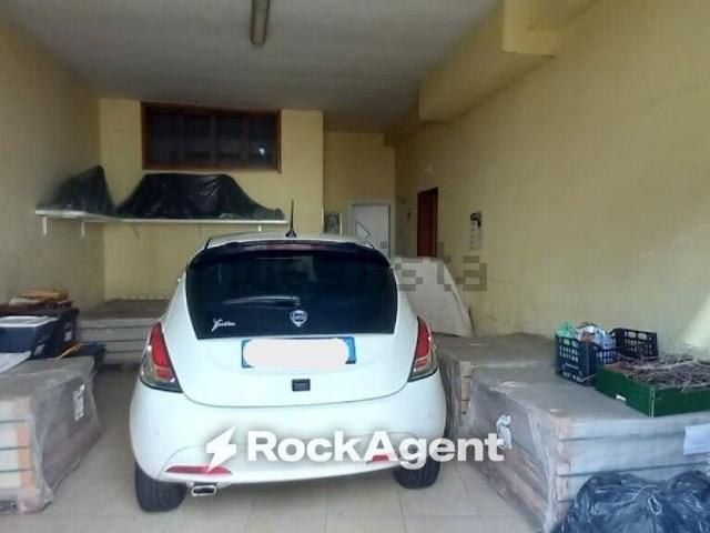 Villa in vendita di 216 m² in Via Vittorio Veneto, 97