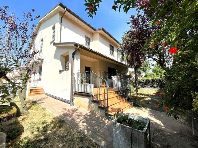 Villa in vendita di 218 m²