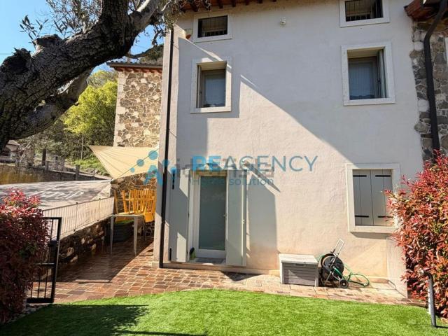 Villetta a schiera in vendita di 219 m² in Via Ortigara
