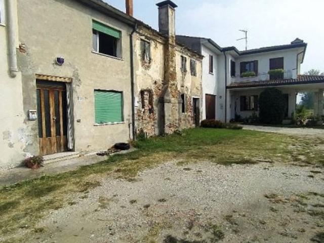 Villa in vendita di 220 m² in Via Canevare, 40