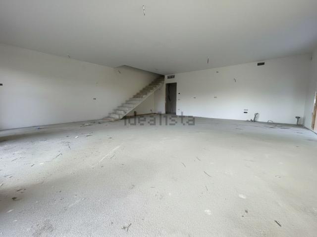 Villa in vendita di 220 m² in Via Roma