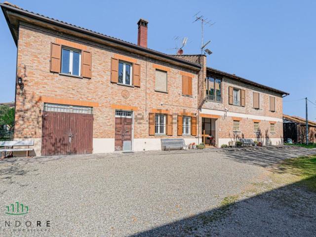 Villa in vendita di 226 m² in Via Pierino Turrini