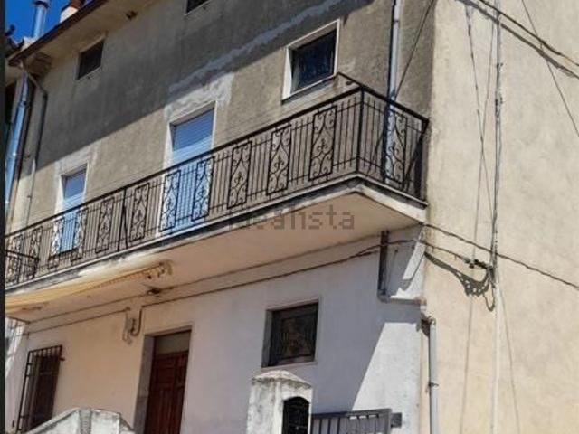 Villa in vendita di 229 m² in Via Gennaro Cassiani, 3