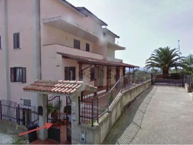 Villa in vendita di 233 m² in Via Alfonso Rendano, 46