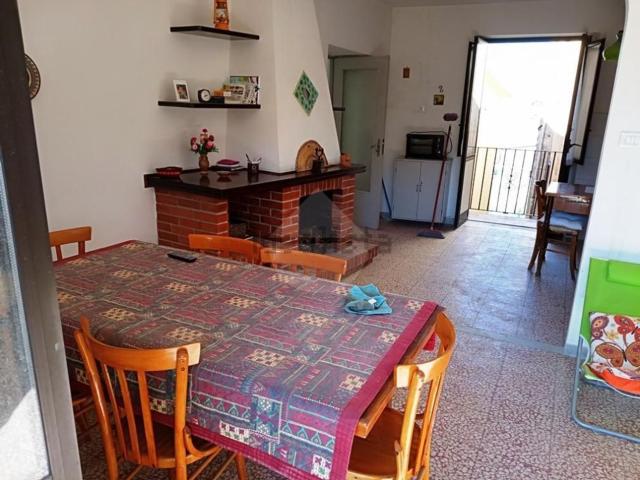 Villa in vendita di 230 m² in Via Rodi