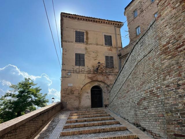 Villa in vendita di 350 m² in Via Vittorio Veneto, 2