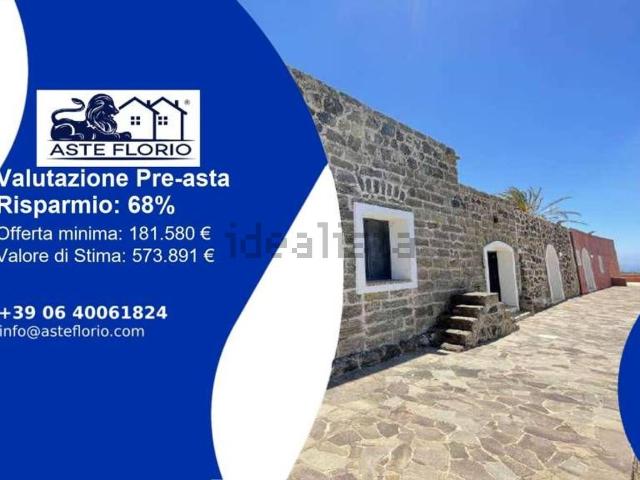 Villa in vendita di 394 m² in Via Rizzo