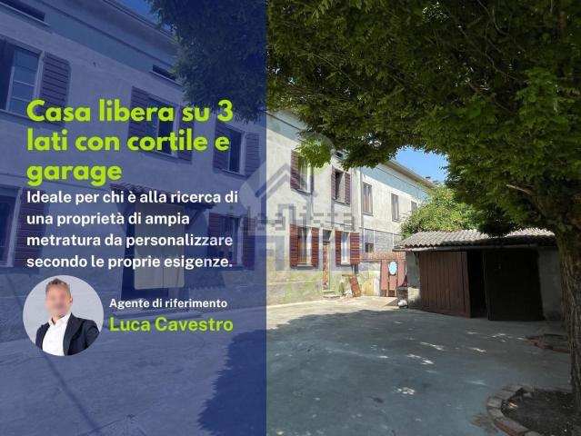 Villa in vendita di 301 m² in Via Mentana