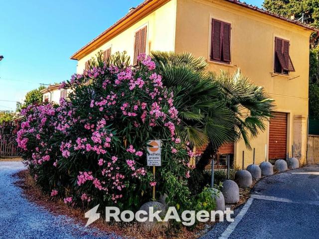 Villa in vendita di 302 m² in Via Palestro, 19