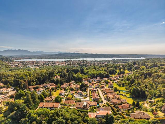 Villa in vendita di 310 m² in Via Campagna