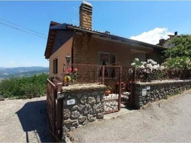 Villa in vendita di 329 m² in Via Nuova, 80