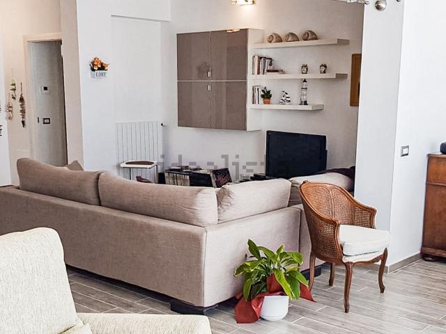 Villa in vendita di 450 m² in Contrada Arizza