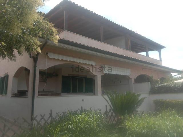 Villa in vendita di 65 m² in Via Agugliano, 46