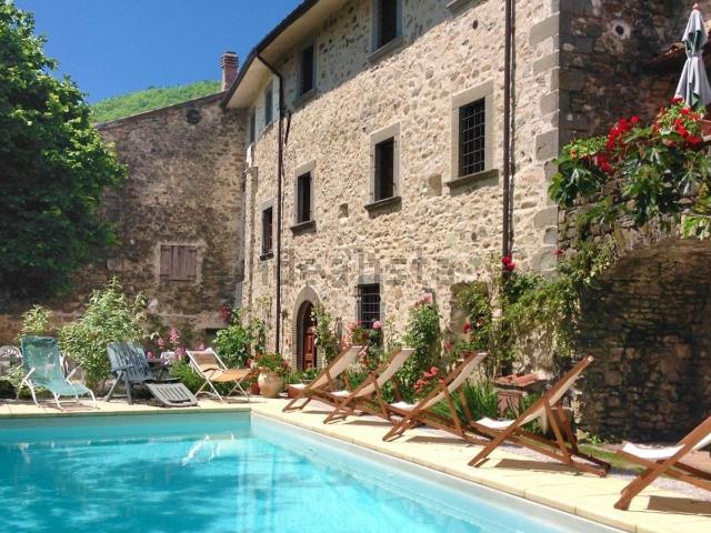 Villa in vendita di 700 m²