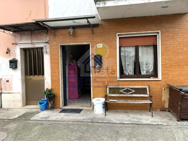 Villa in vendita di 85 m² in Via Fratelli Cairoli