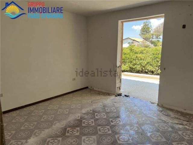 Case e ville in vendita di 80 m² in Via delle Rose