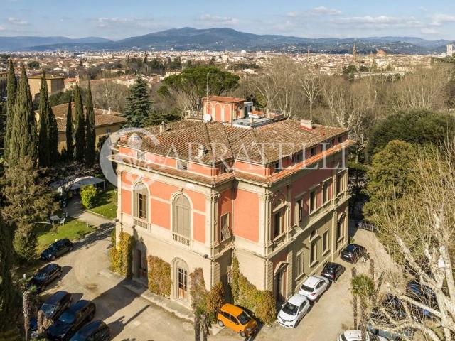 Villa in vendita Firenze, Italia