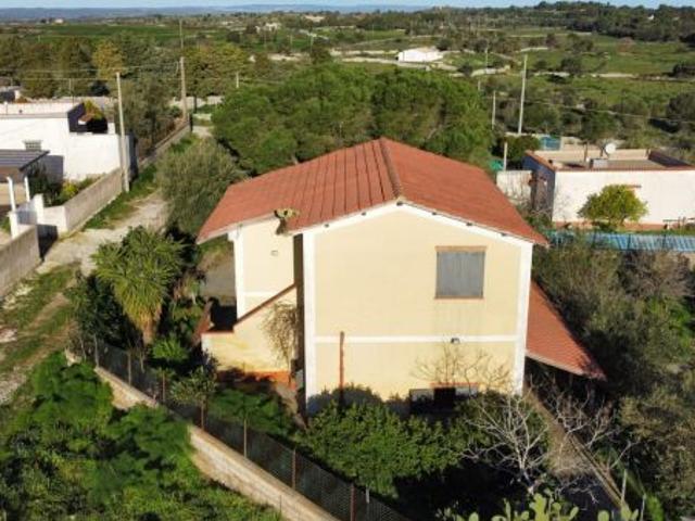 Villa in vendita in Contrada Avola Antica s.n.c Chiusa Cavalli Bochini