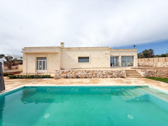 Villa in vendita in la rupe, Ostuni