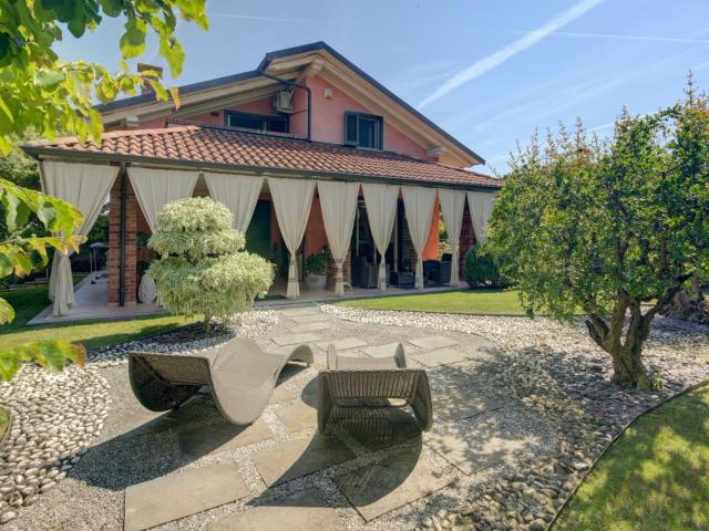 Villa in vendita in via via giuseppe mazzini 2, Pralormo