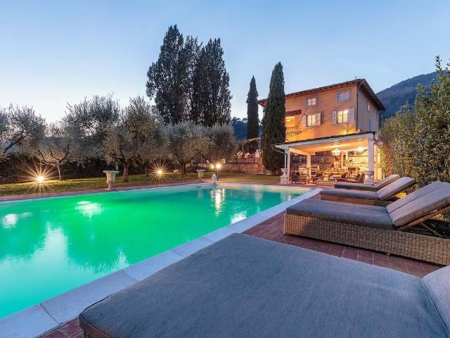 Villa in vendita, Lucca maggiano