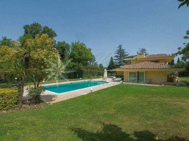 Villa in vendita Largo dell'Olgiata, Roma, Lazio